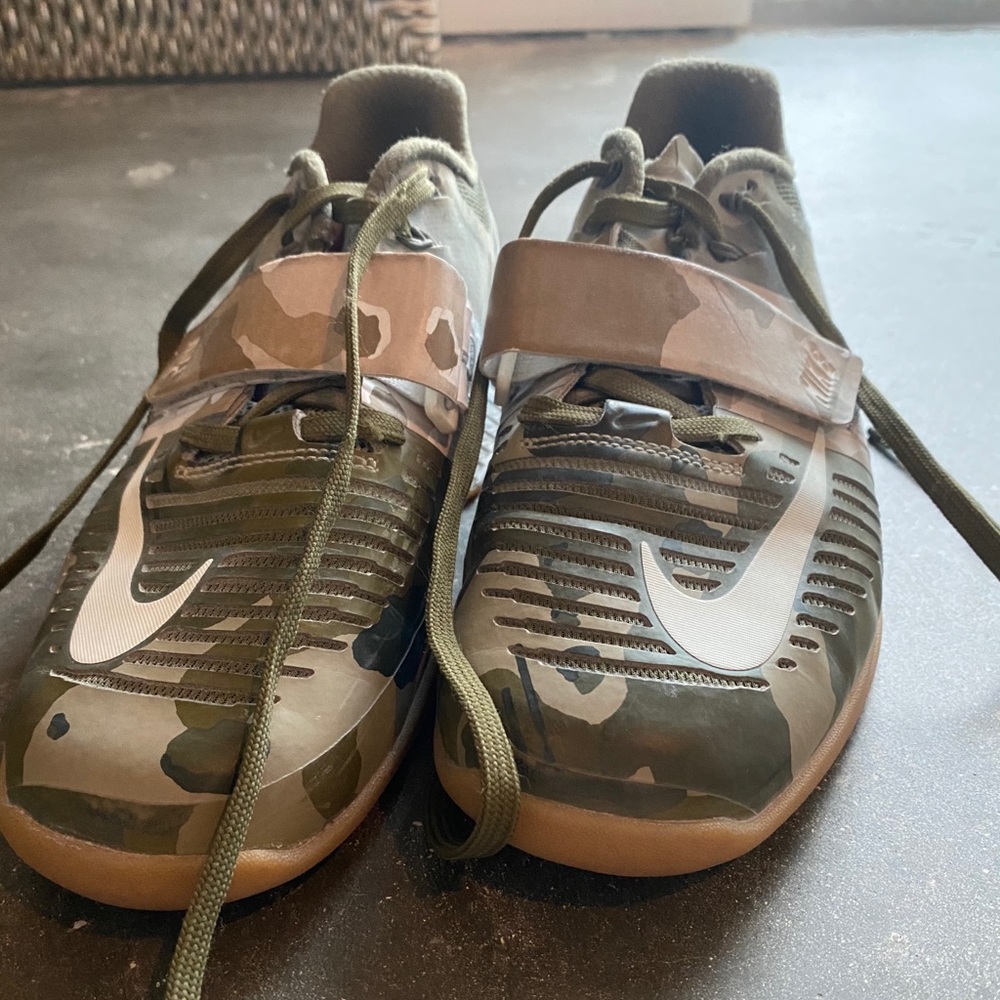 Nike Romaleos weightlifting shoes